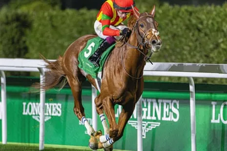 Caballo Byzantine Dream compite con Oisin Murphy en el hipódromo King Abdul Aziz de Riad, en Arabia Saudí