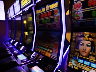 El aumento de la recaudación por pokies reabre el debate sobre el control del daño por juego en Nueva Gales del Sur