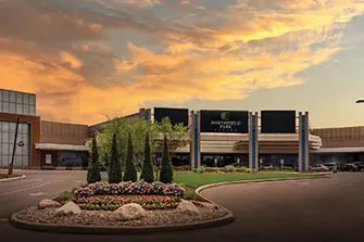 Vista general de Northfield Park Racino tras el proceso de renovación de marca